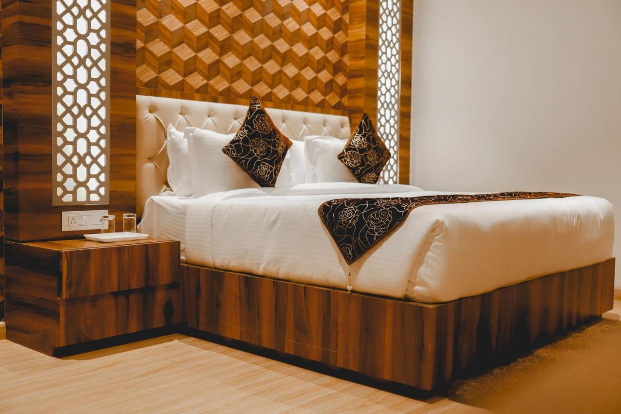 The Orlov Hotel Pānīpat Kültér fotó