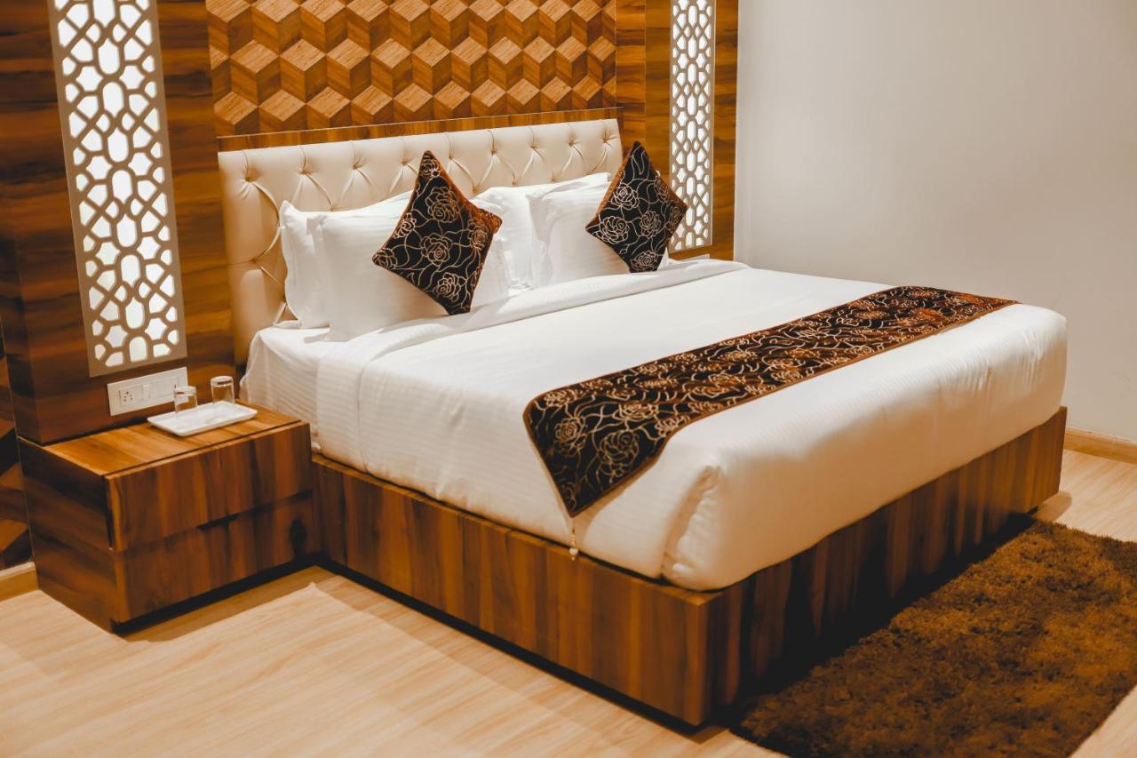 The Orlov Hotel Pānīpat Kültér fotó